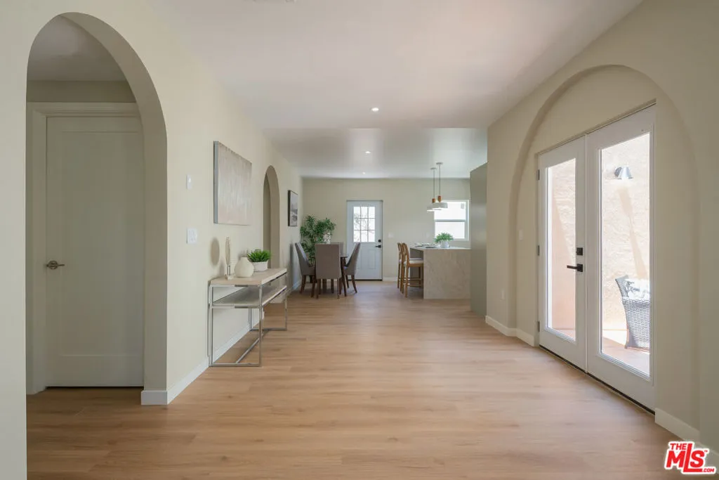 1826 W 78th Street, Los Angeles, California 90047 home-pic-35